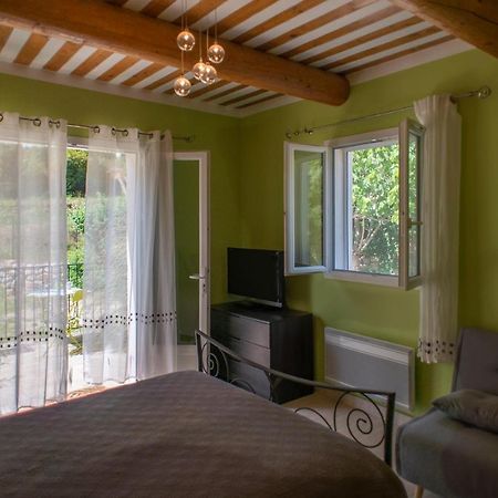 Les Manaux En Provence Bed & Breakfast Roquevaire ภายนอก รูปภาพ
